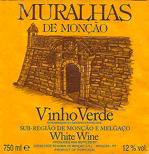 Muralhas de Monç&atilde;o Vinho Verde
